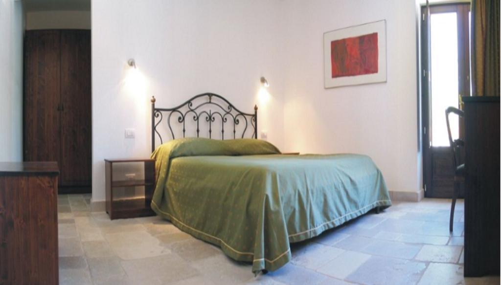 Agritria Di Umberto Anglisani Villa Остуни Стая снимка
