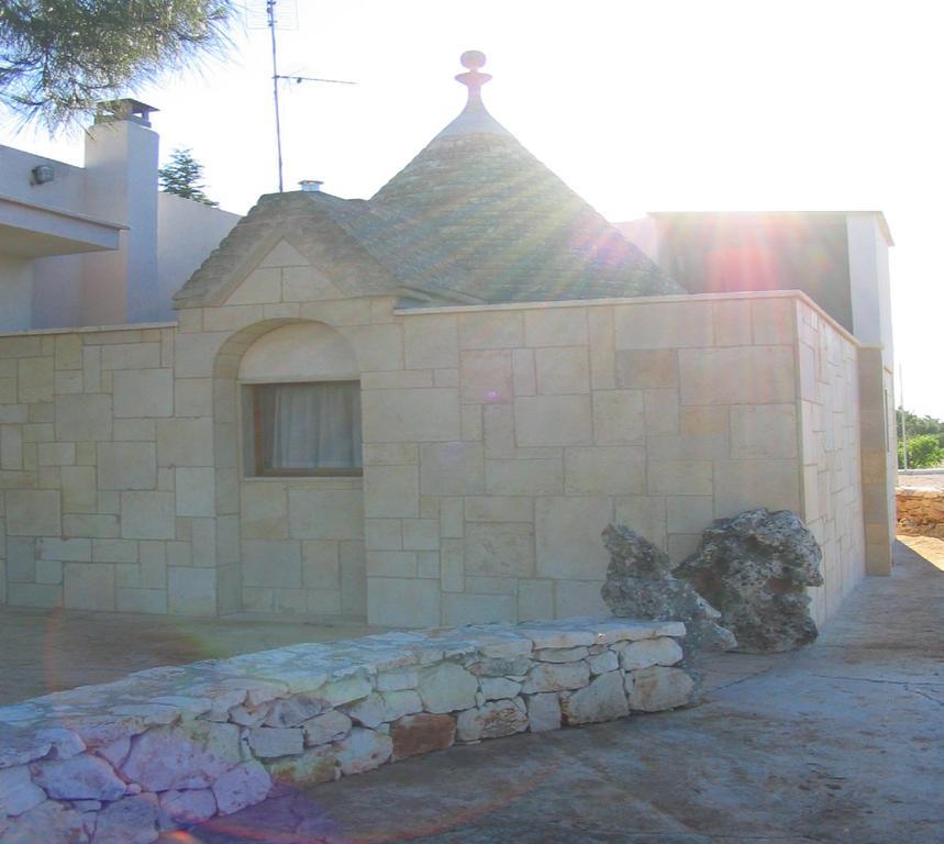 Agritria Di Umberto Anglisani Villa Остуни Екстериор снимка