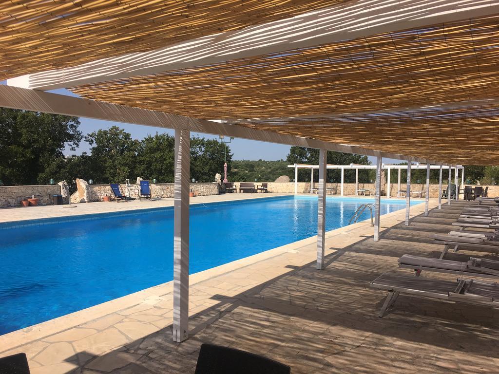 Agritria Di Umberto Anglisani Villa Остуни Екстериор снимка